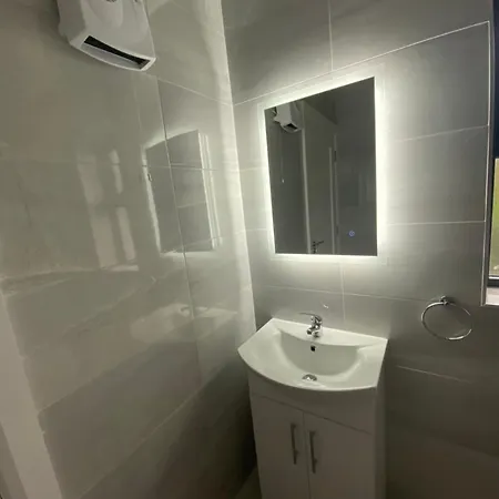 2 Kingsize Bedrooms At Castle View House Apartment Galway
