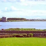 Castle View House Hotel 3*