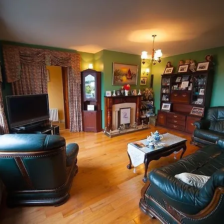 Castle View House 3*