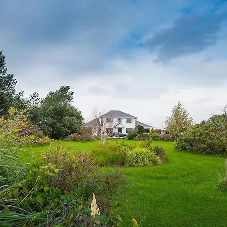 Castle View House 酒店 3*