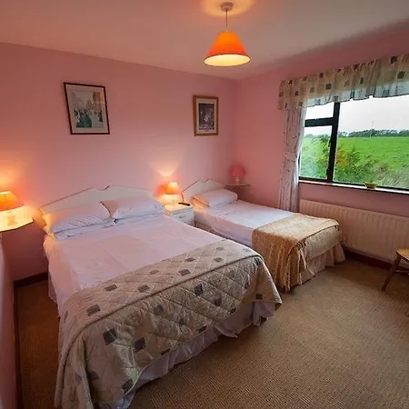 Castle View House 奥兰莫尔